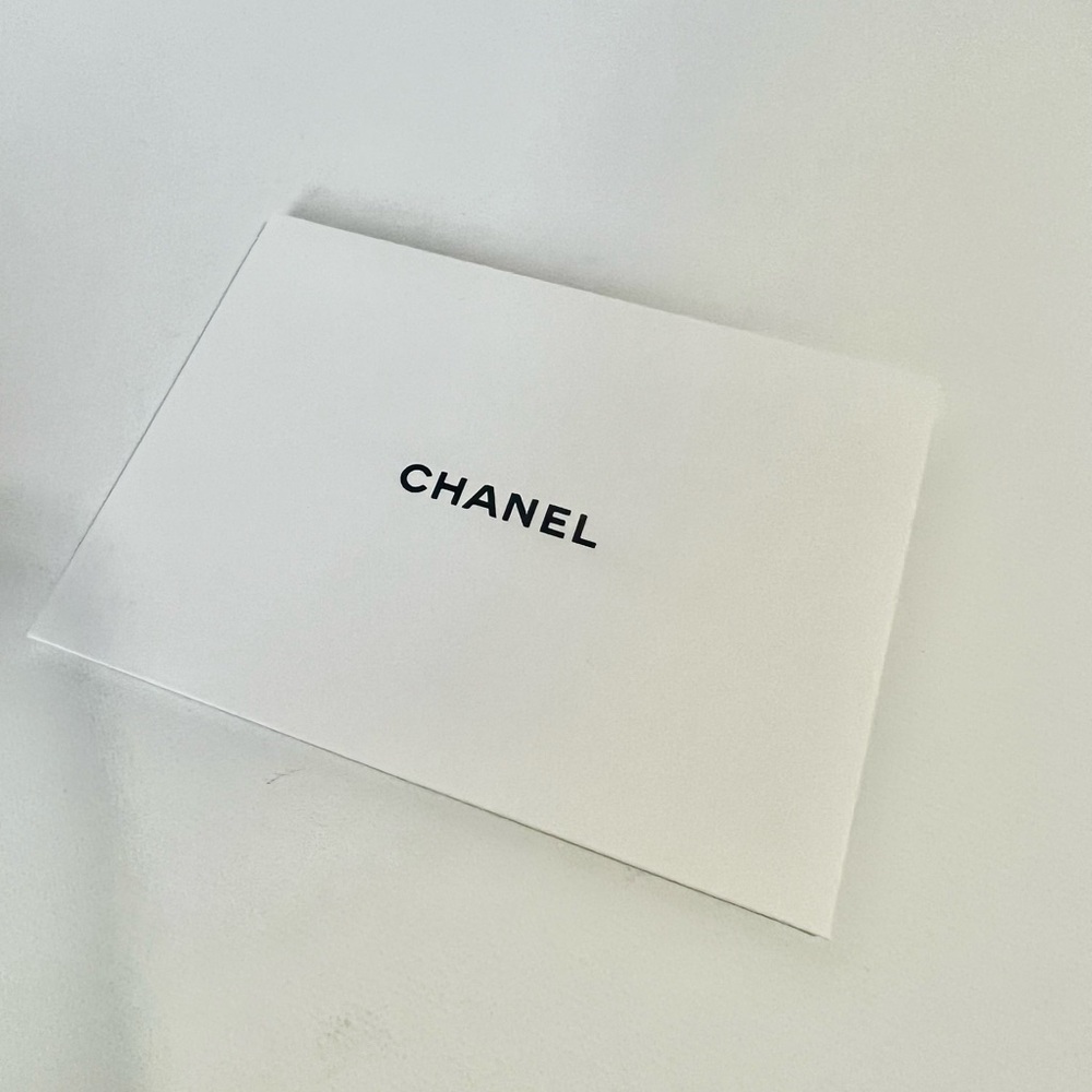 CHANEL Cotton Drawstring Bag and CHANEL Notecard - Picture 5 of 8
